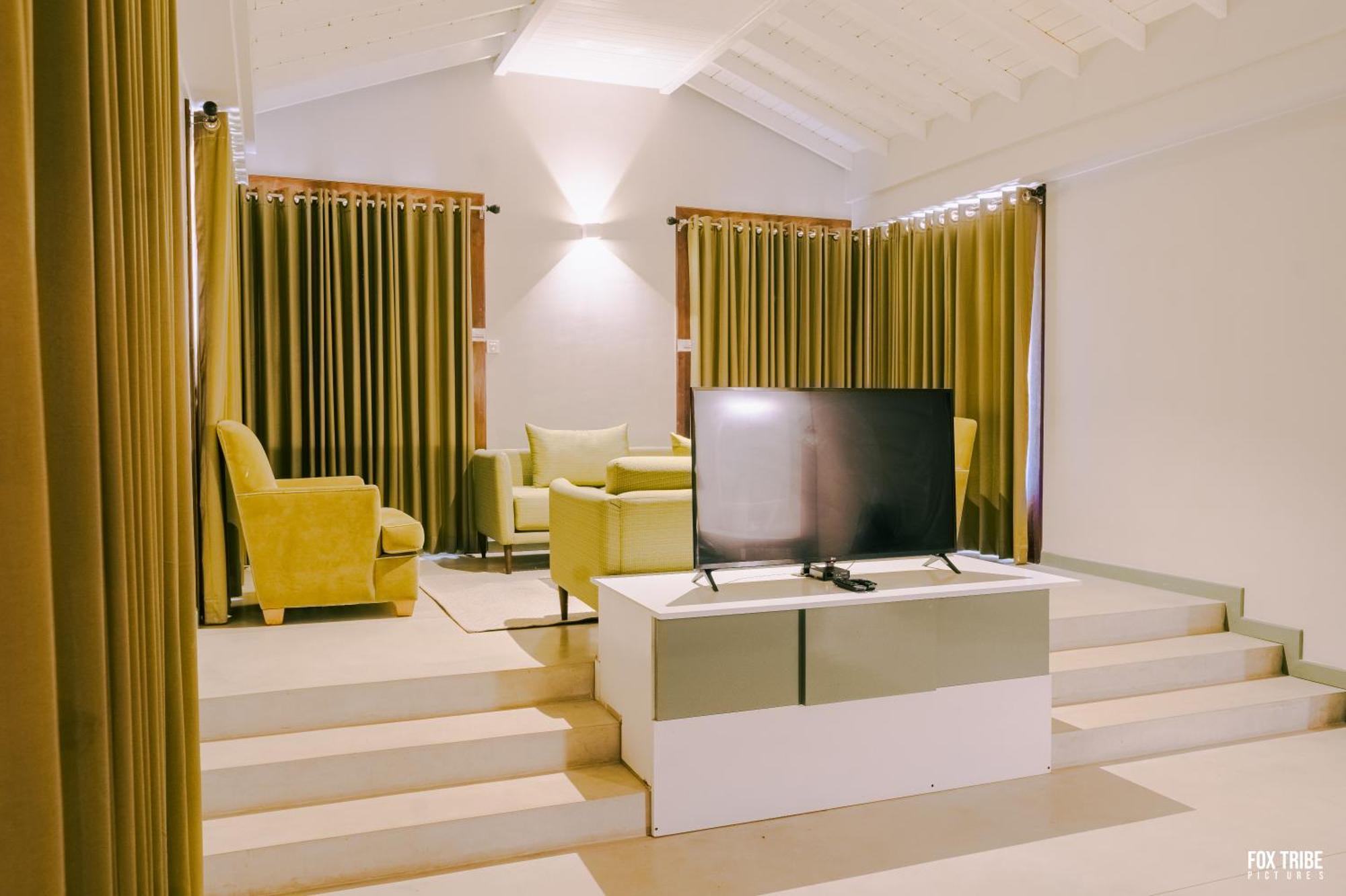 Earl's Regent Negombo