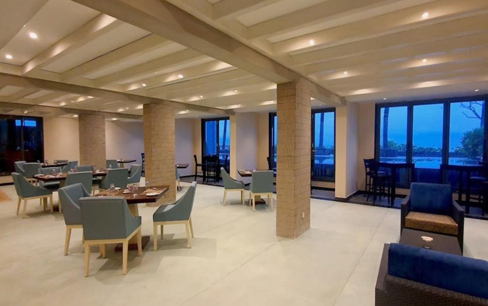 Earl's Regent Hotel 4*