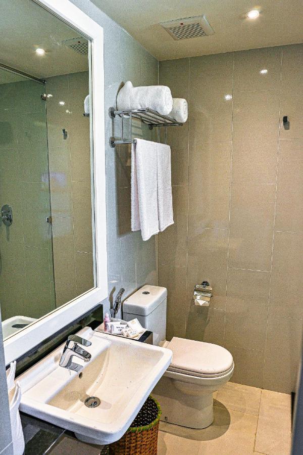 Earl's Regent 4* Negombo