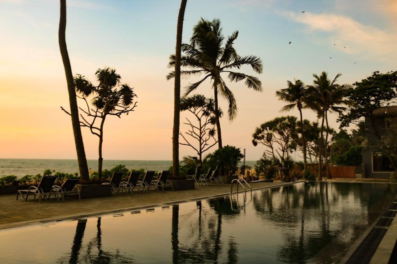 Earl's Regent Hotel Negombo
