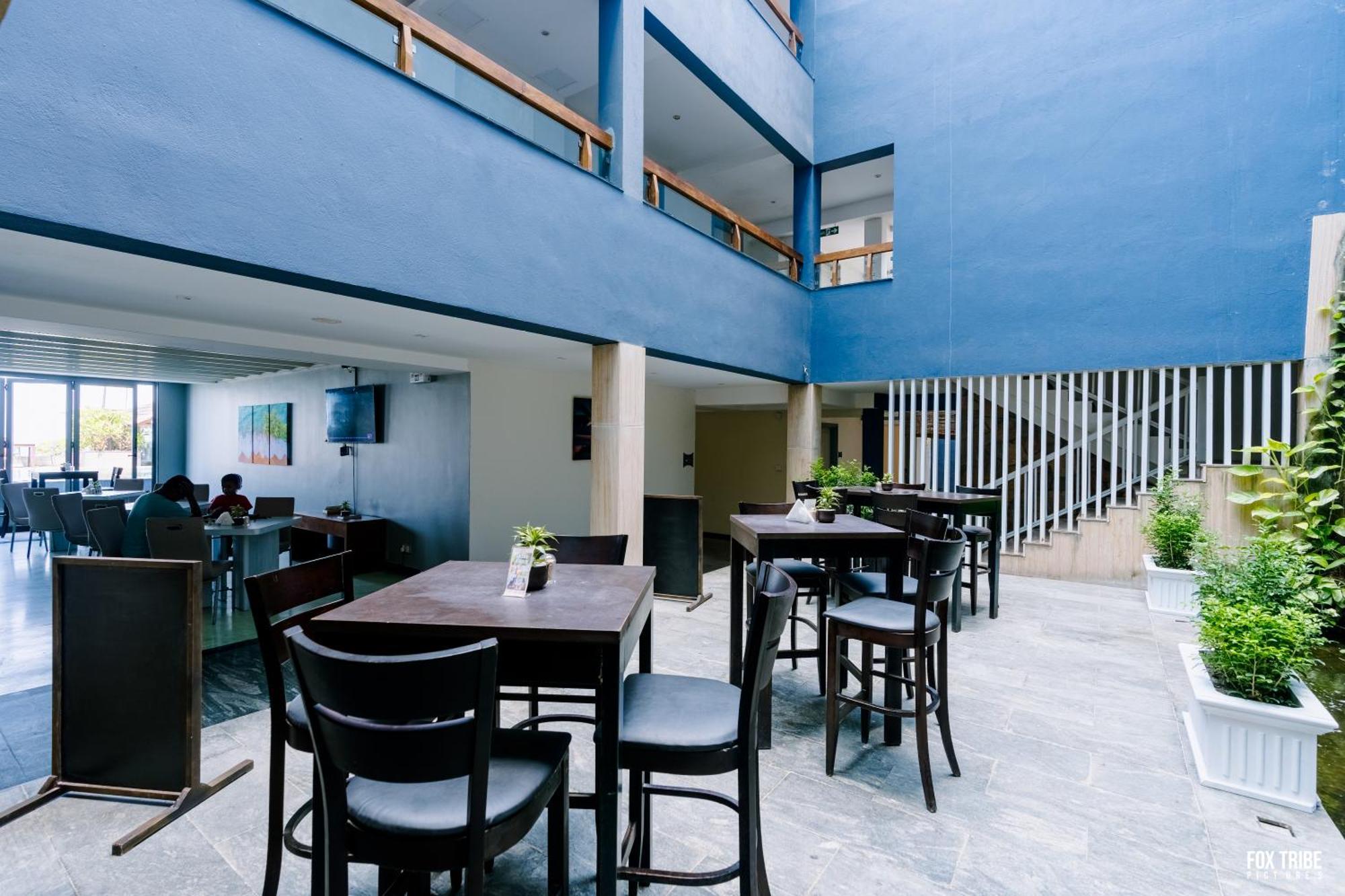 Earl's Regent Negombo